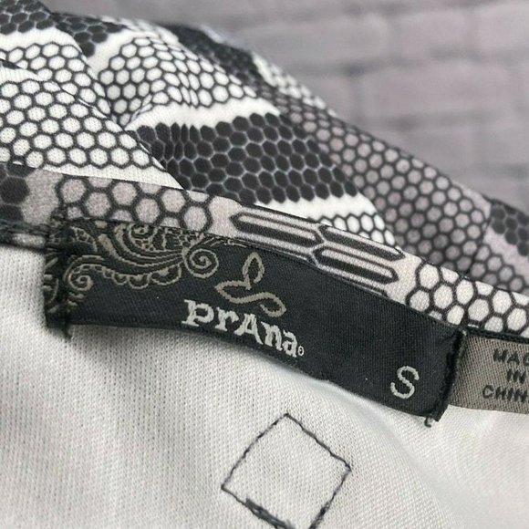Prana Small S Black Gray Geometric Print Drawstring Waist Pullover Lindy Dress - Picture 4 of 4